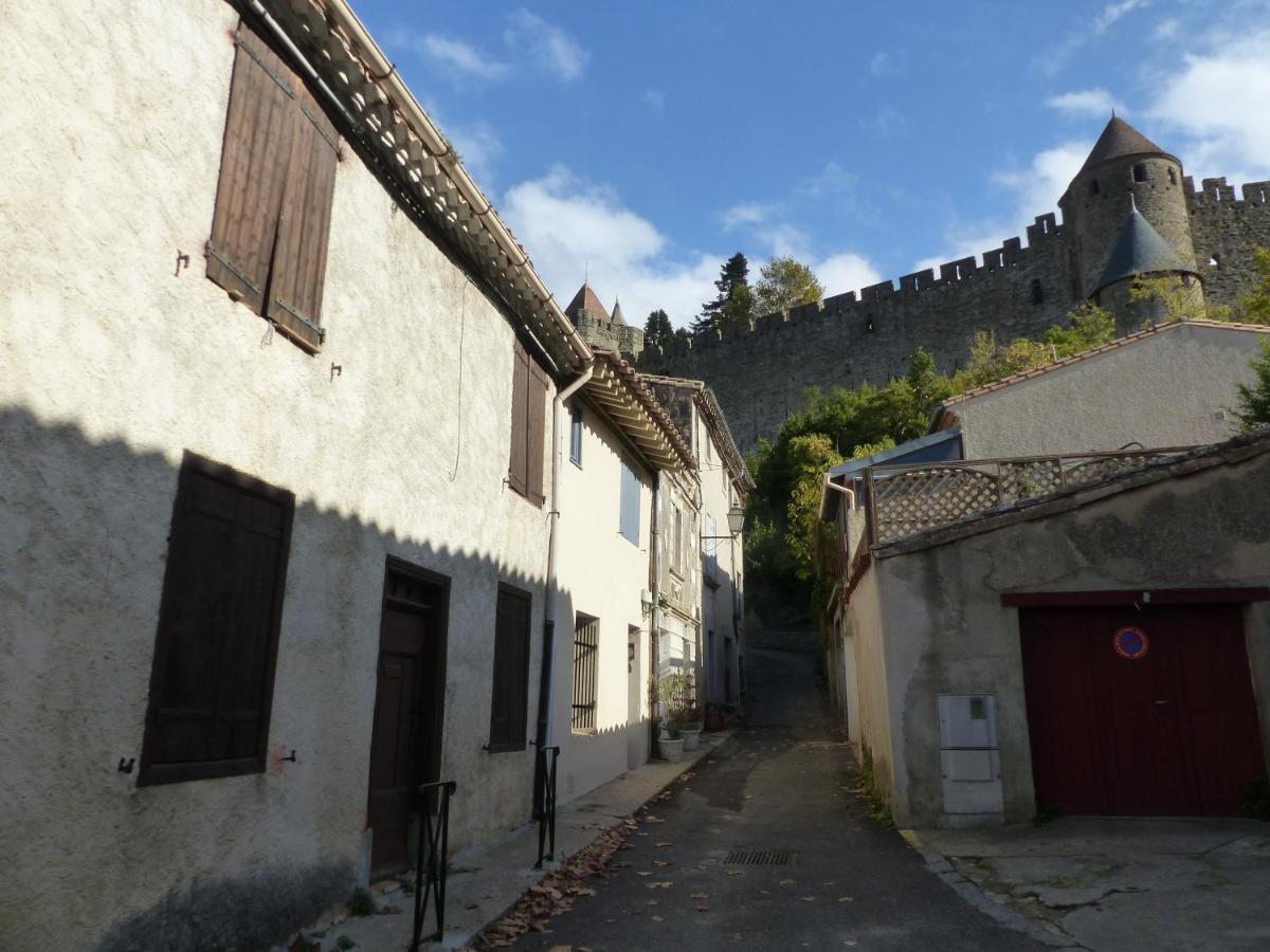 Maison Des Remparts Nichee Sous La Cite Carcassonne Esterno foto